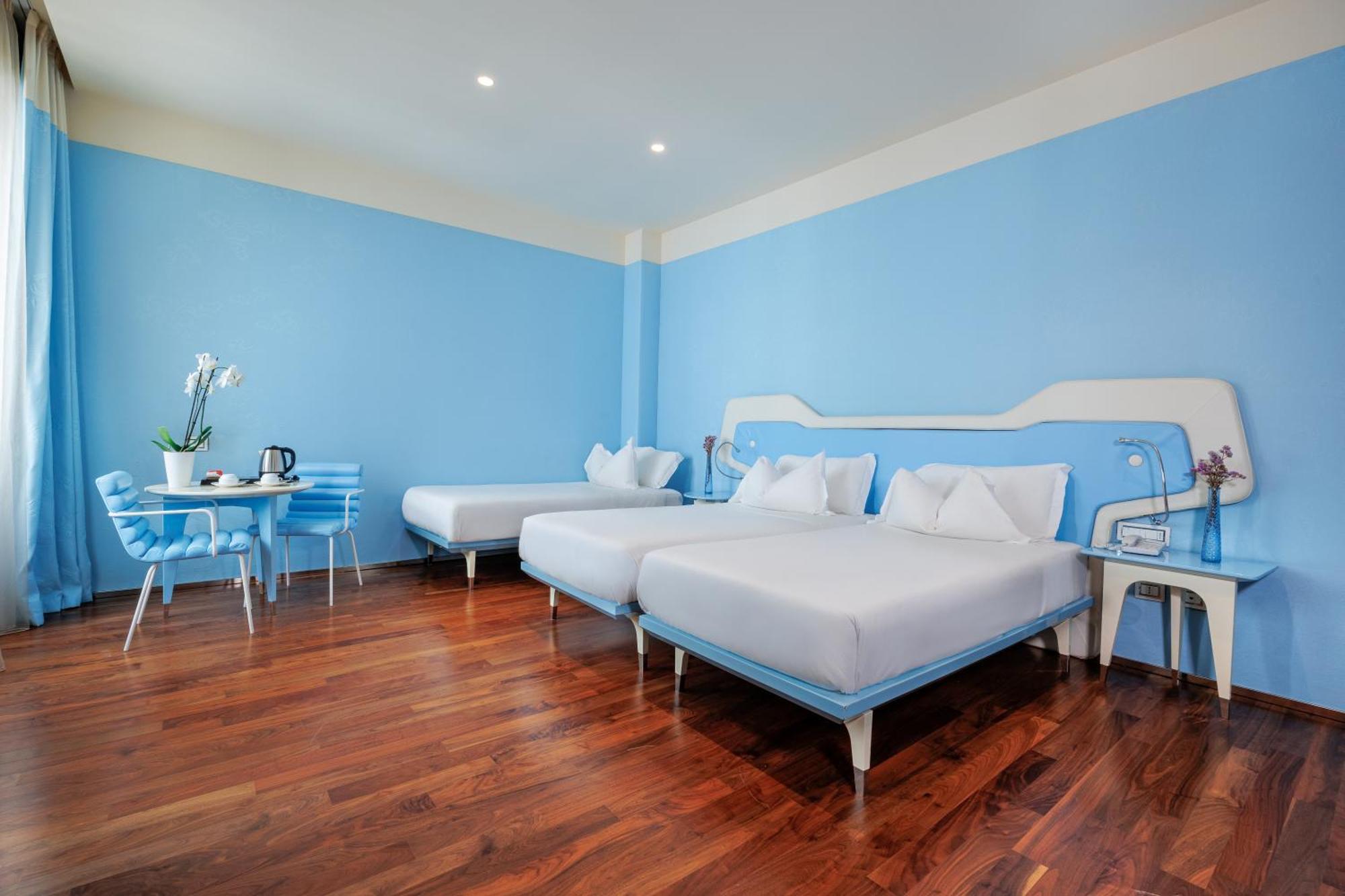 Jr Hotels Bari Grande Albergo Delle Nazioni Luaran gambar Deluxe Room